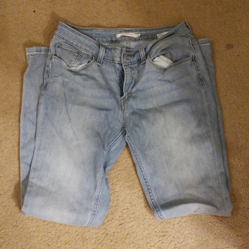 Levis